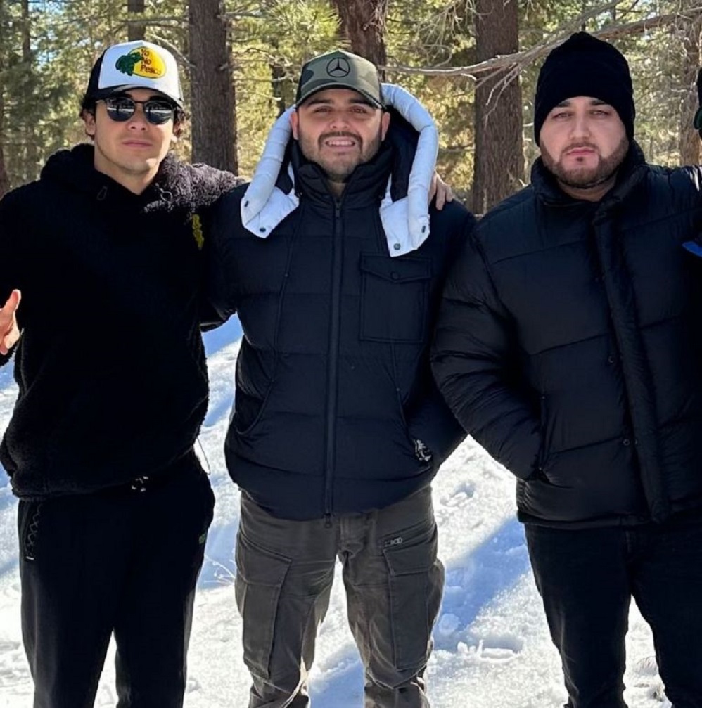 gerardo ortiz, kevin ortiz y oscar ortíz